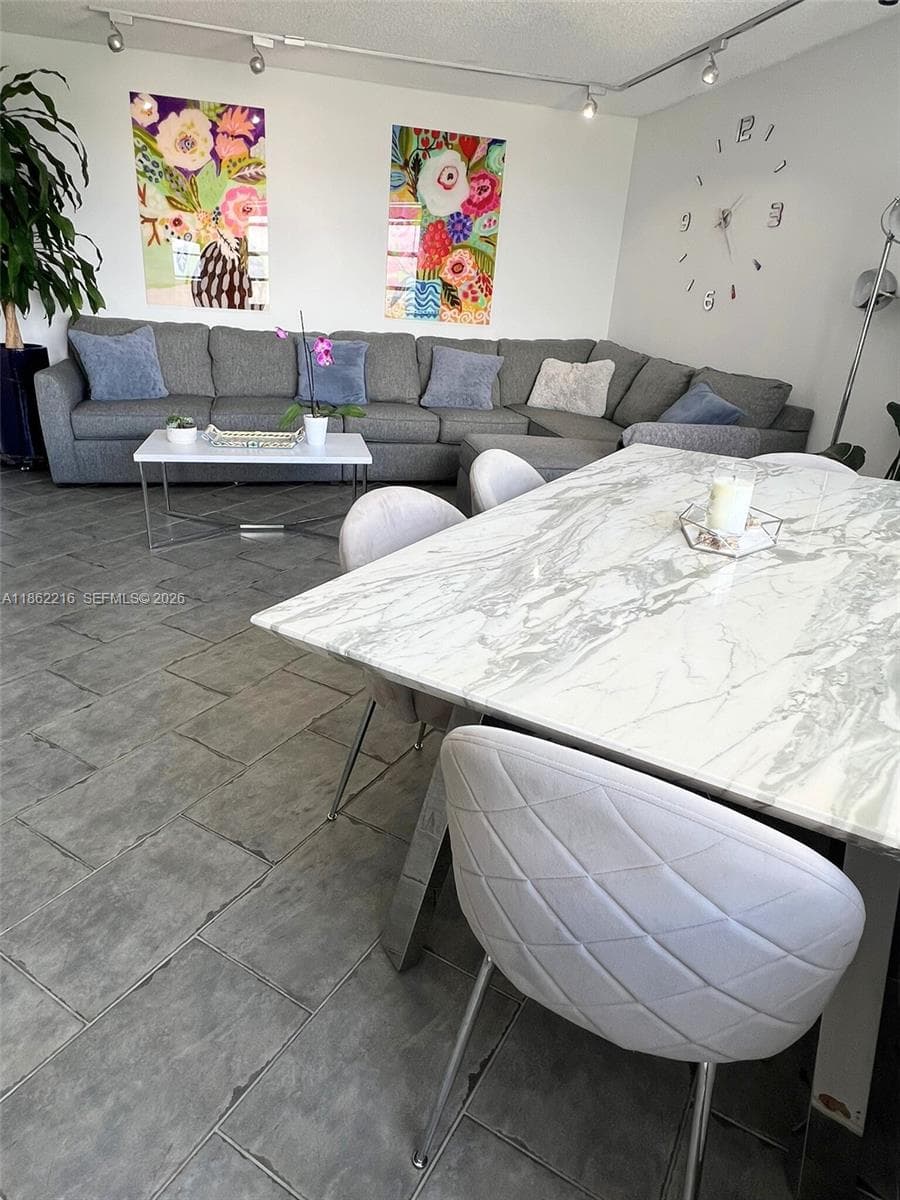 2750 NE 183rd St 2707 photo 11