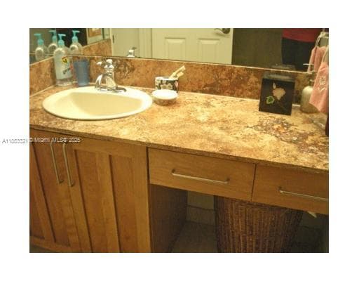 1201 Ocean Dr 2404S photo 14