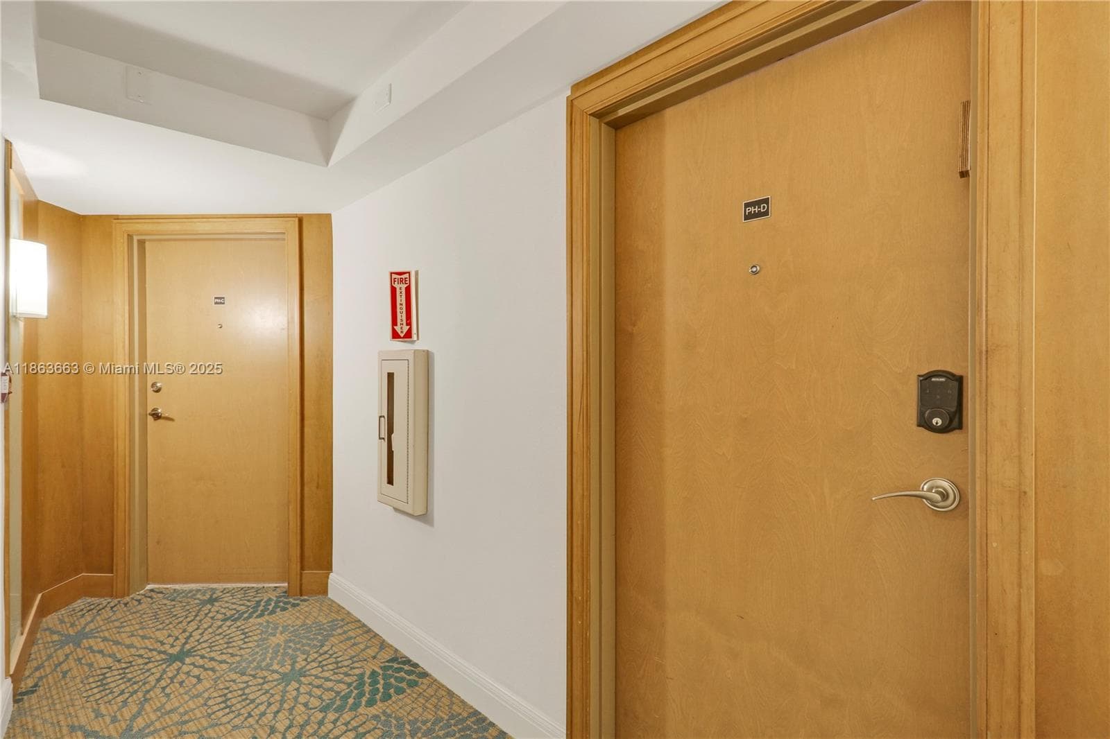 3000 Ocean Dr PH-D photo 12