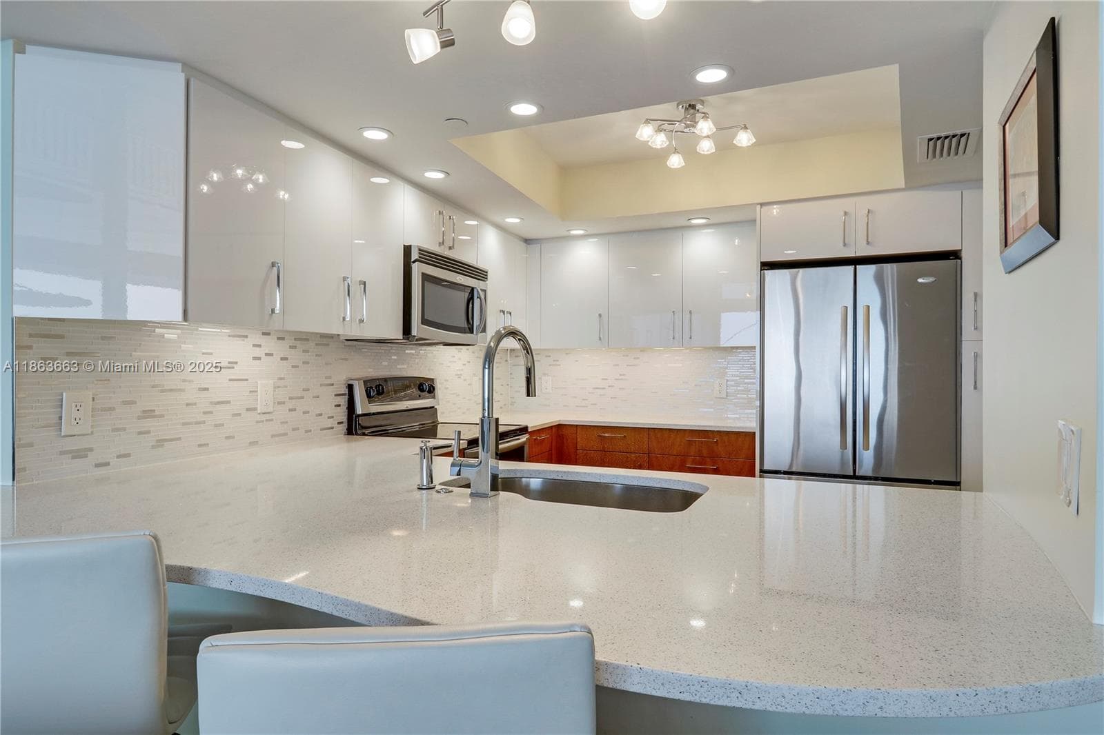3000 Ocean Dr PH-D photo 24