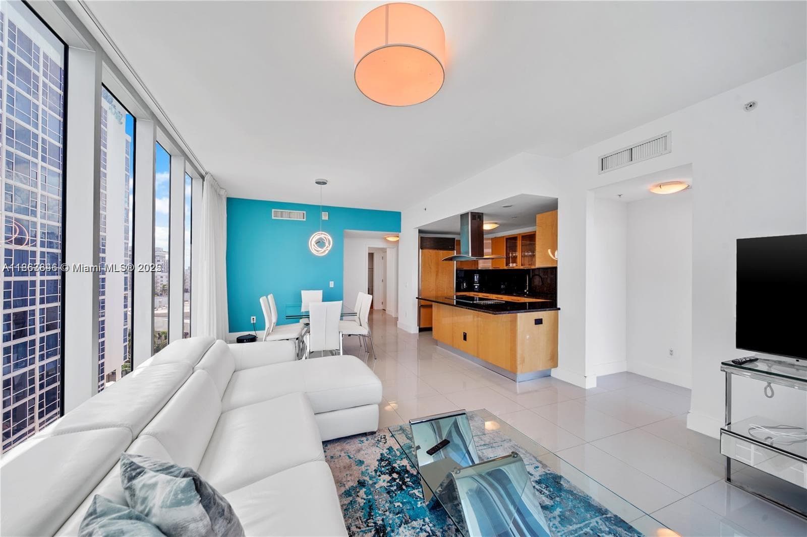 6899 Collins Ave 808 photo 8