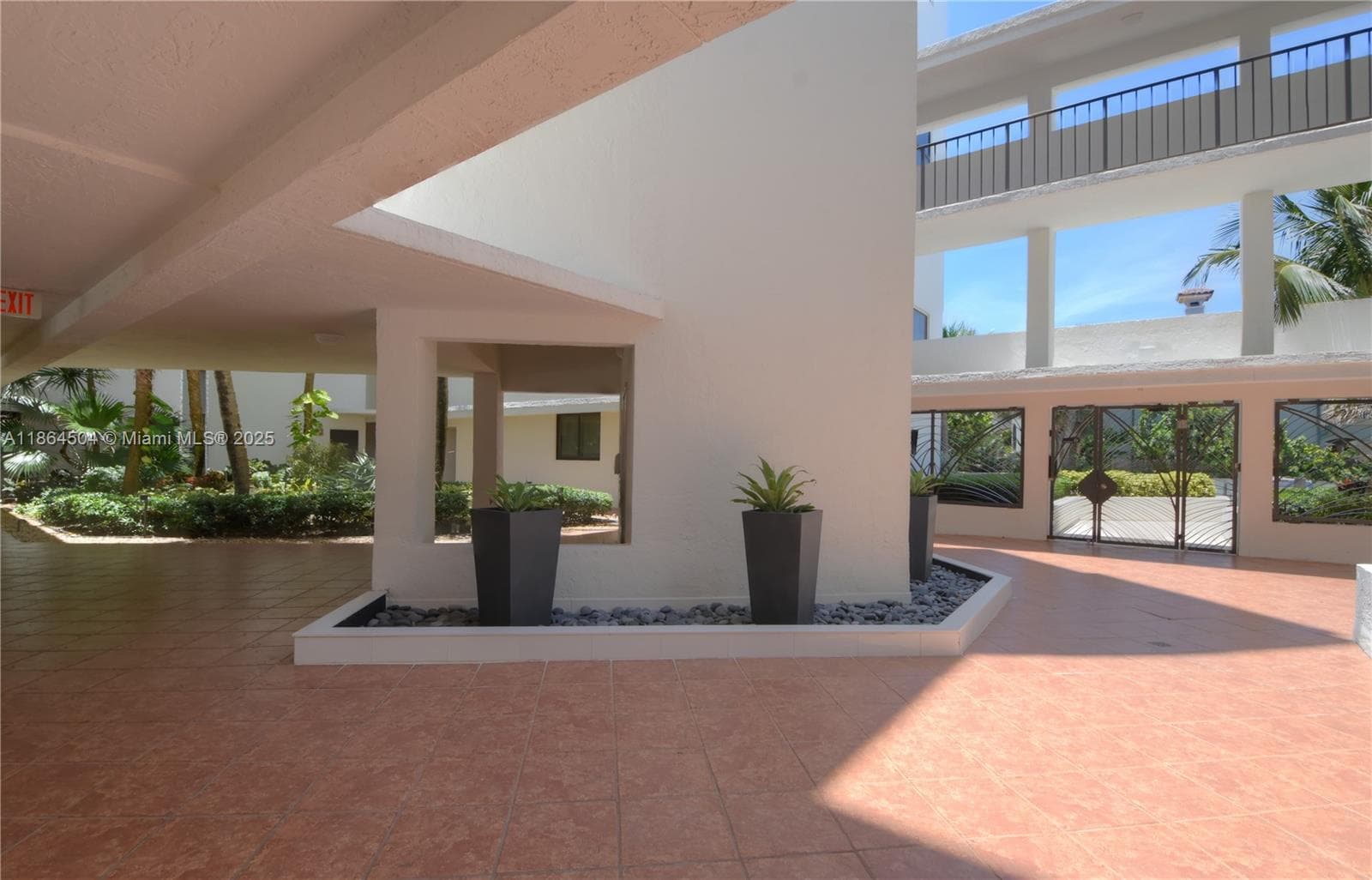 2575 Ocean Blvd 105S photo 11