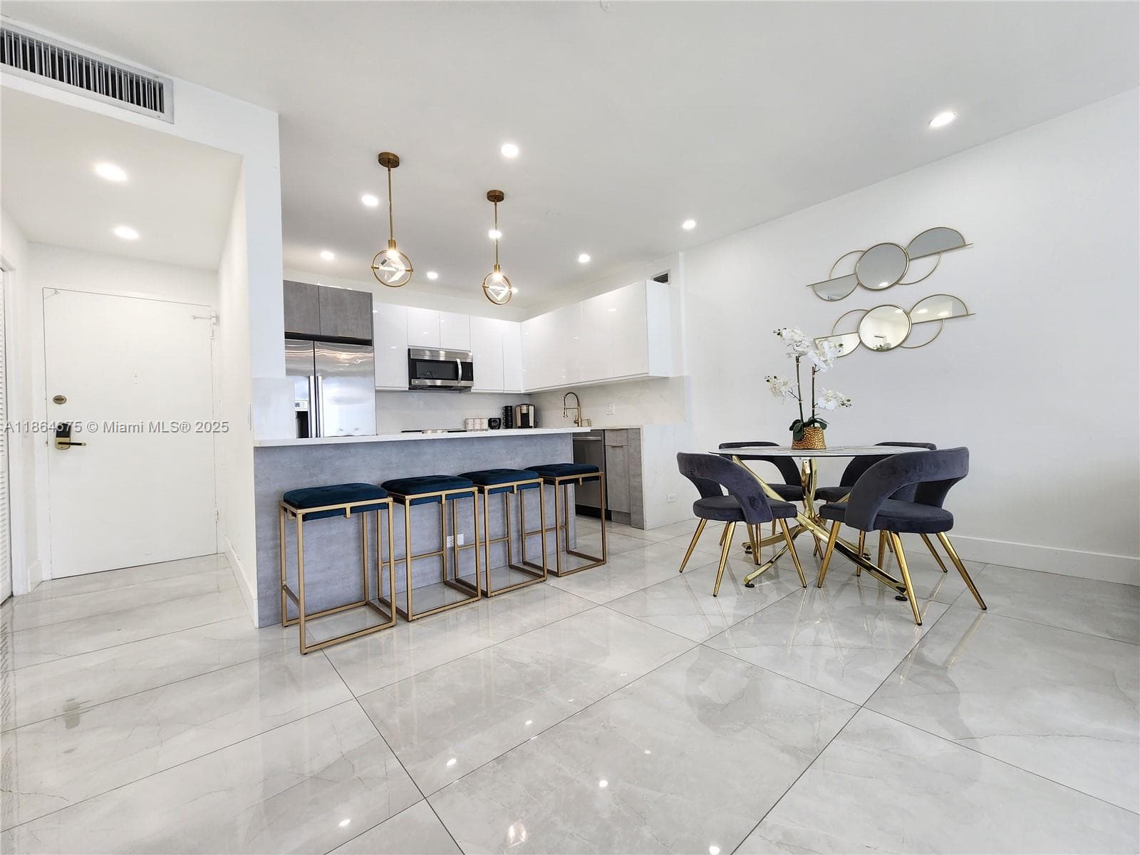 3505 S Ocean Dr 1502 photo 9