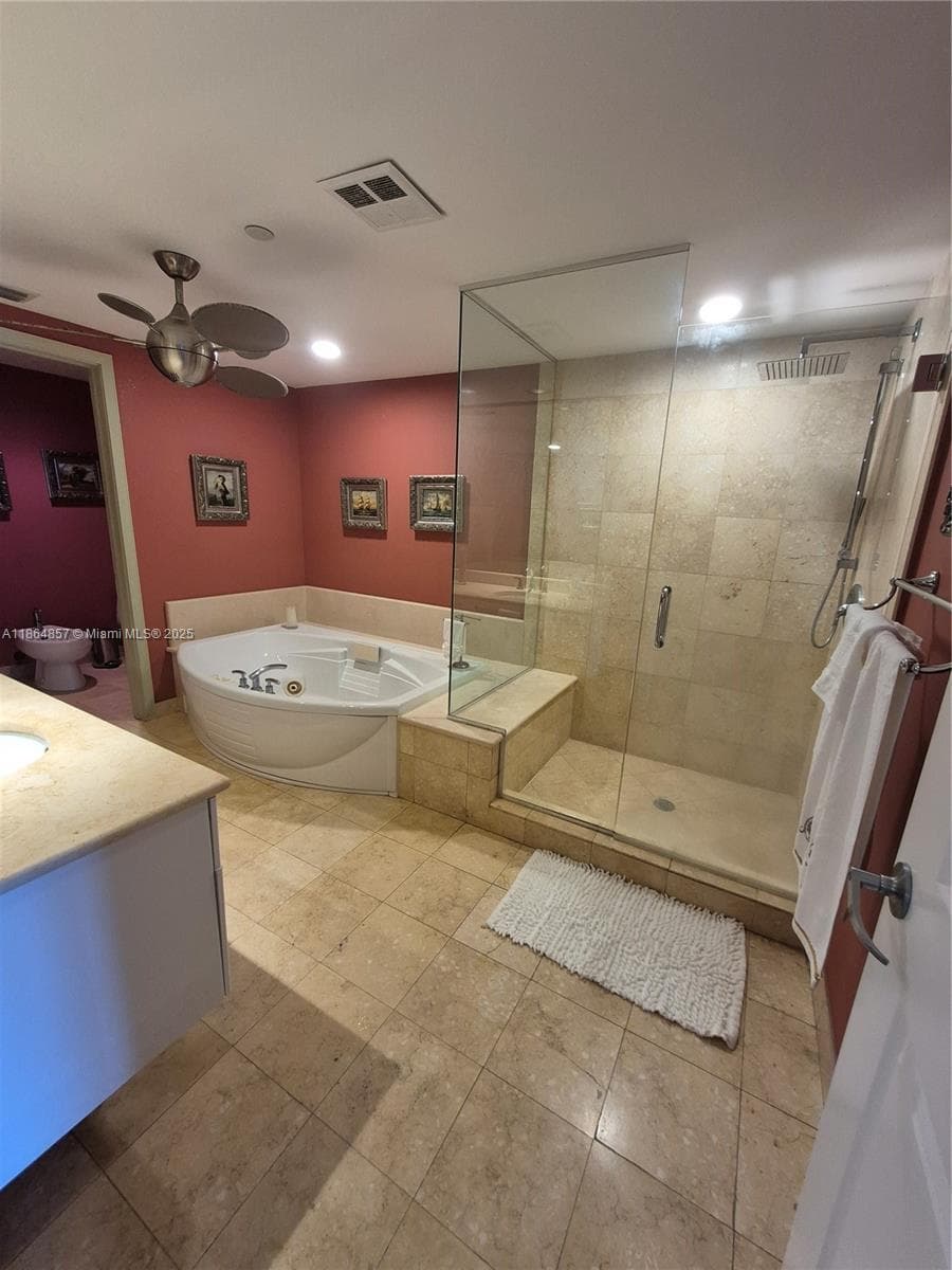 3101 Ocean Dr 2707 photo 19