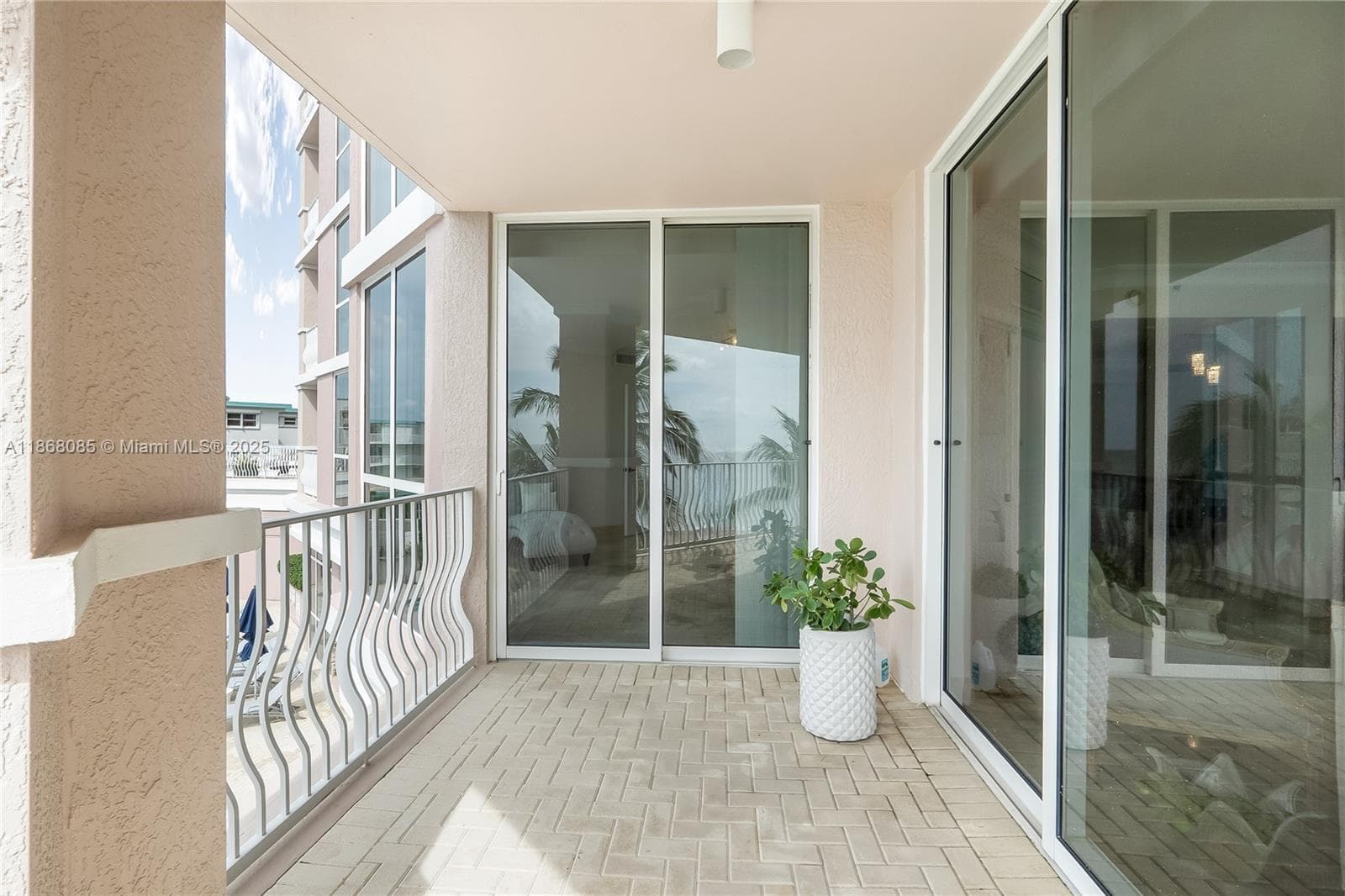 1460 S Ocean Blvd 304 photo 11