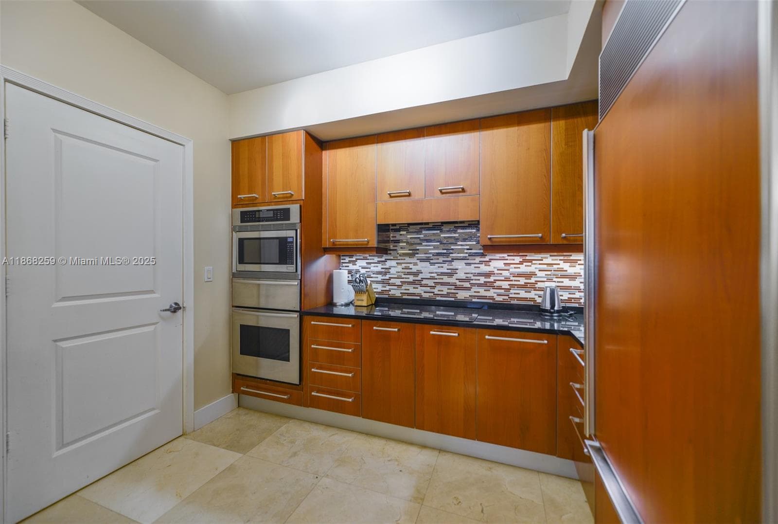 3101 Ocean Dr 404 photo 12