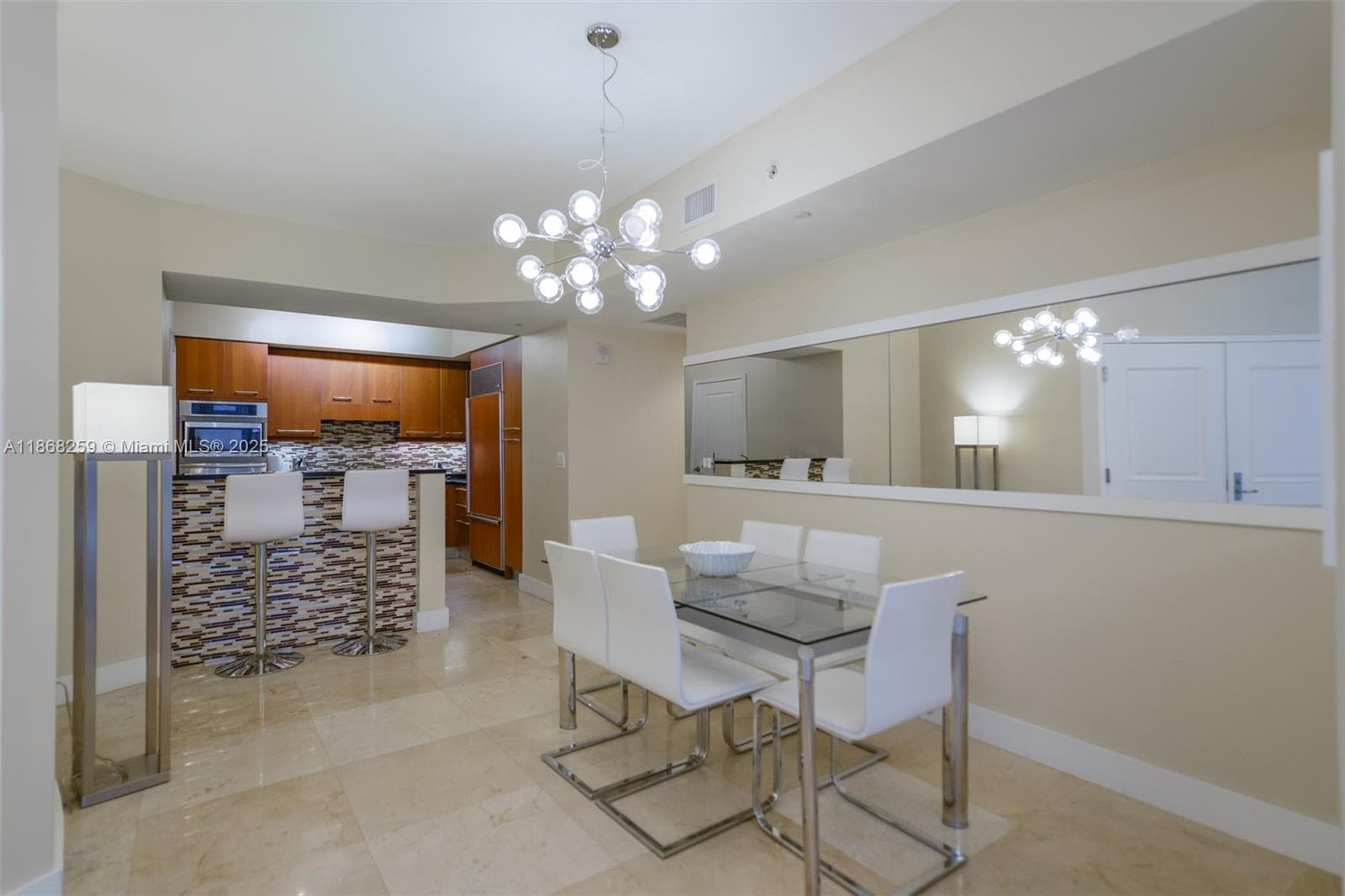 3101 Ocean Dr 404 photo 9