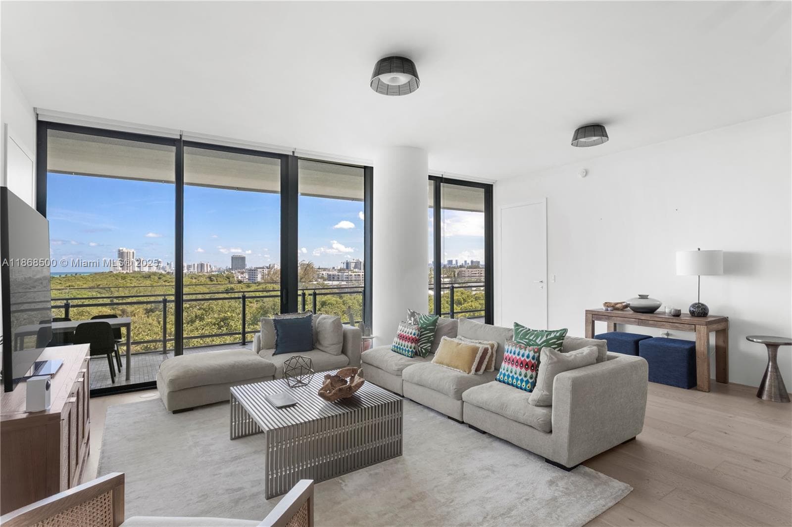 8701 Collins Ave 604 photo 13