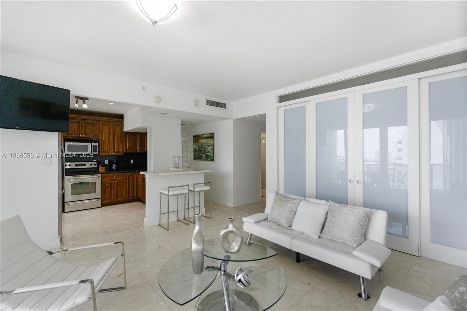 100 Lincoln Rd PH14 photo 9