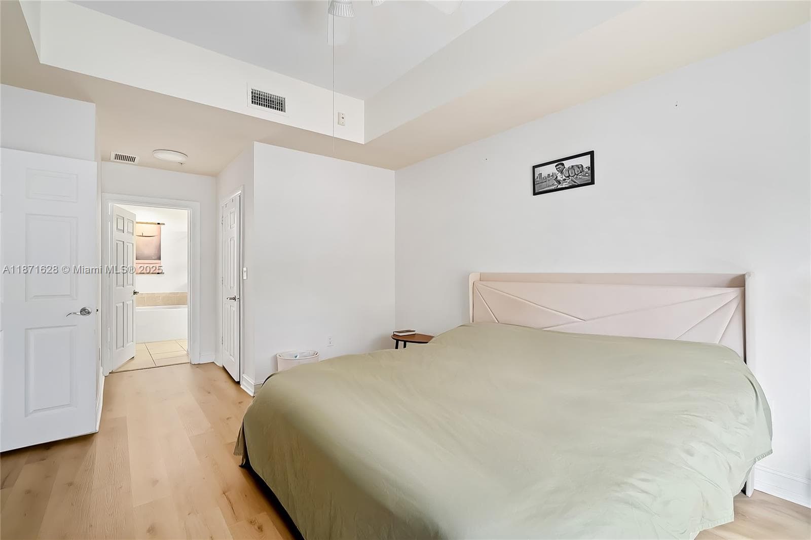 3001 NE 185th St 135 photo 15