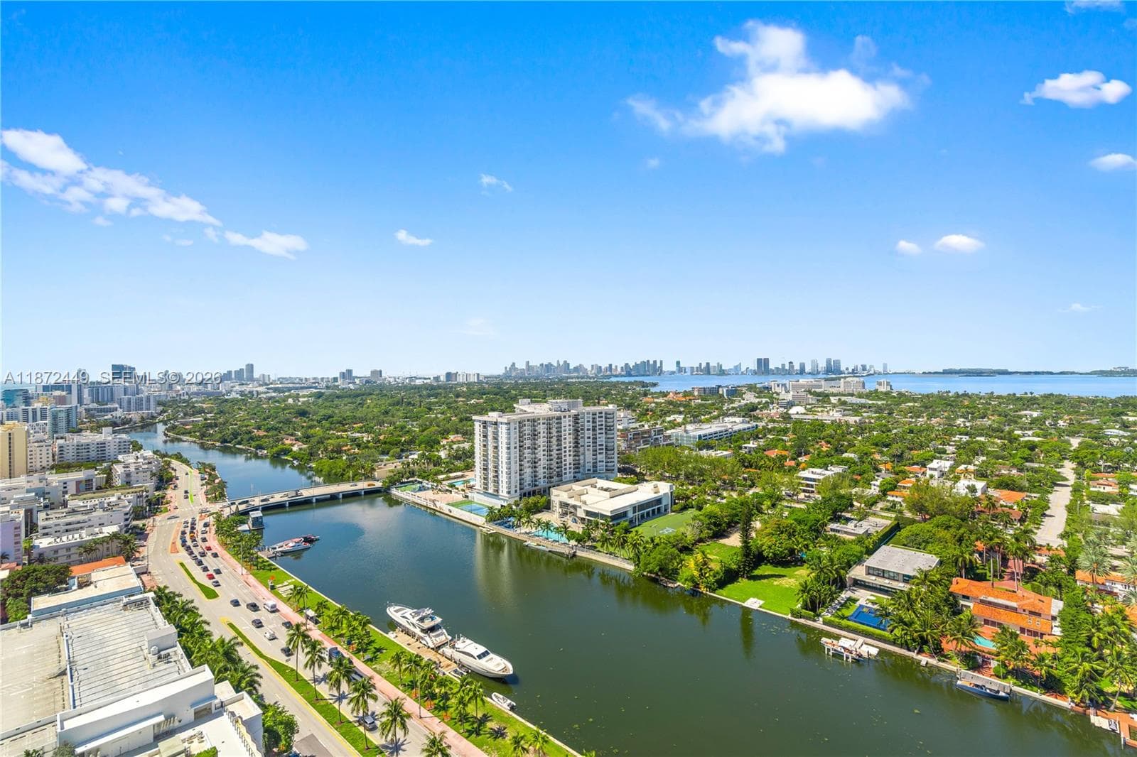 4401 Collins Ave 2712 photo 3