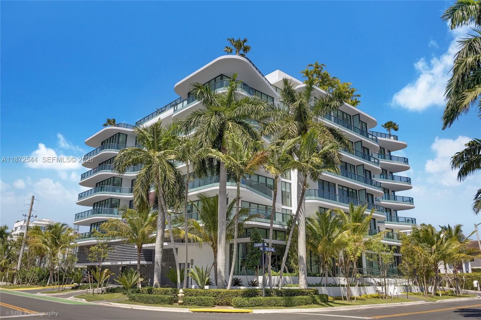 9901 W Bay Harbor Dr 403 photo 18