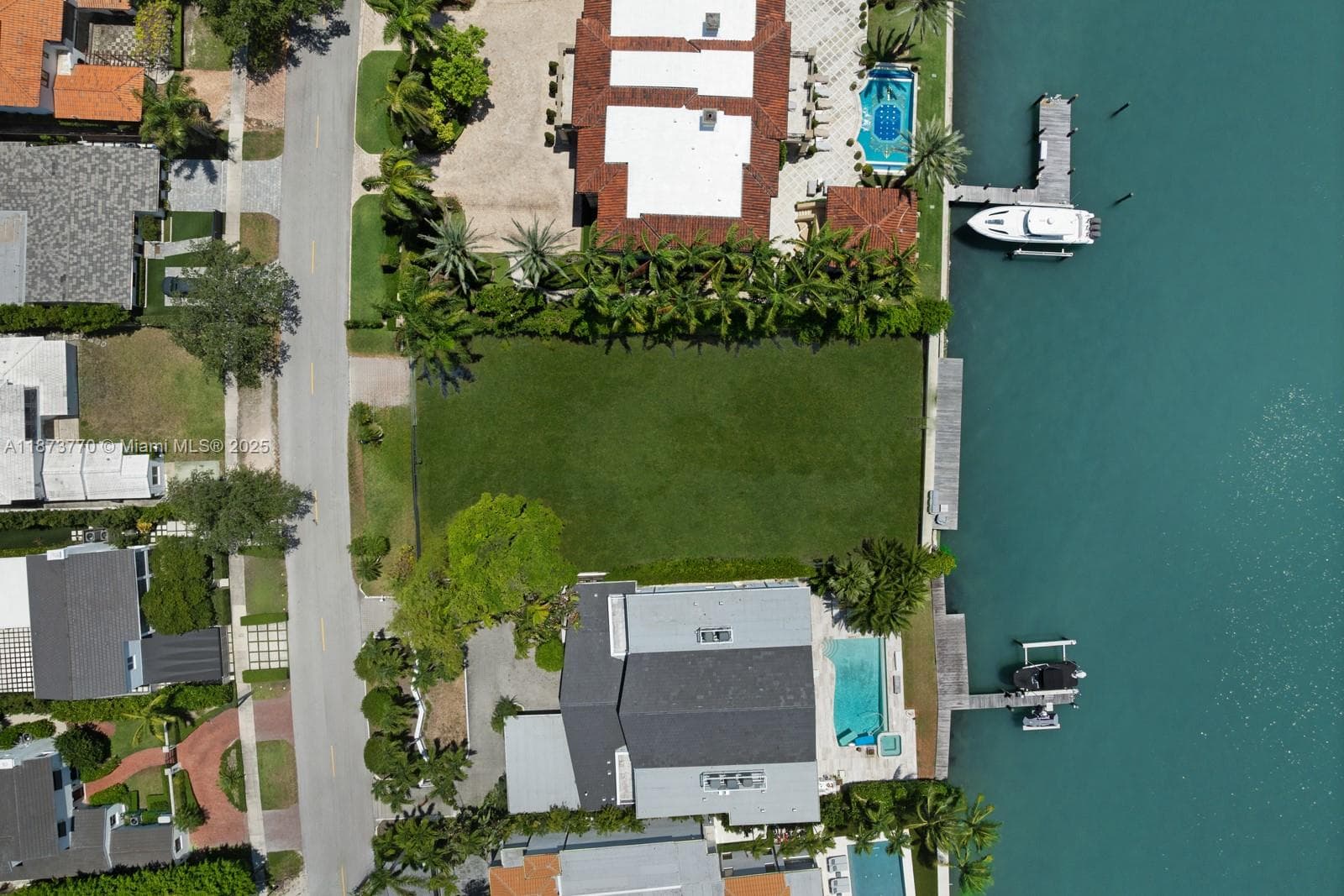 5226 Bay Rd photo 10