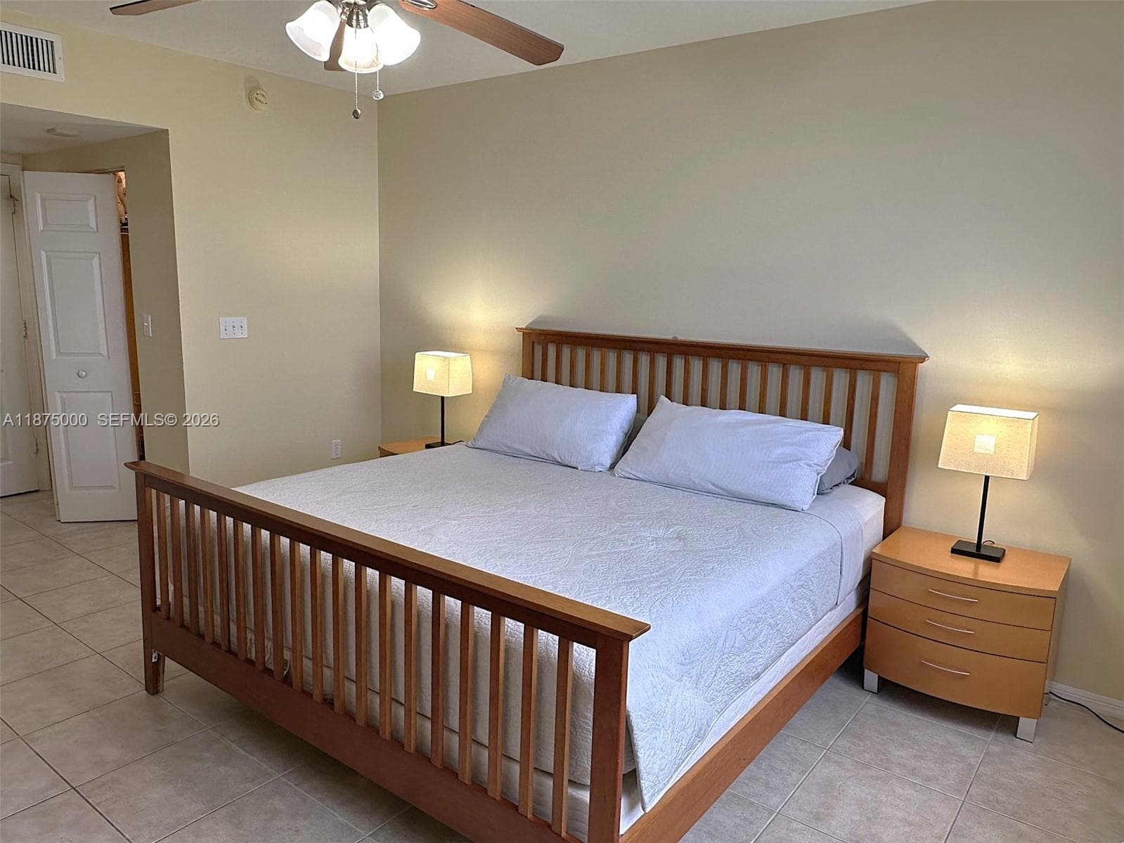2080 OCEAN DRIVE 1010 photo 12