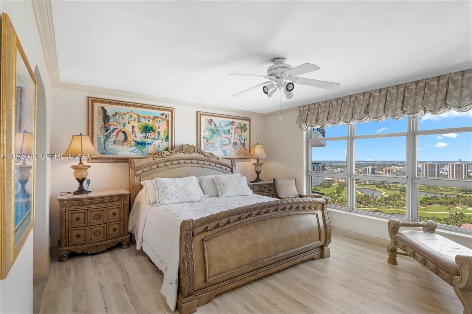 3500 Mystic Pointe Dr 3505 photo 7
