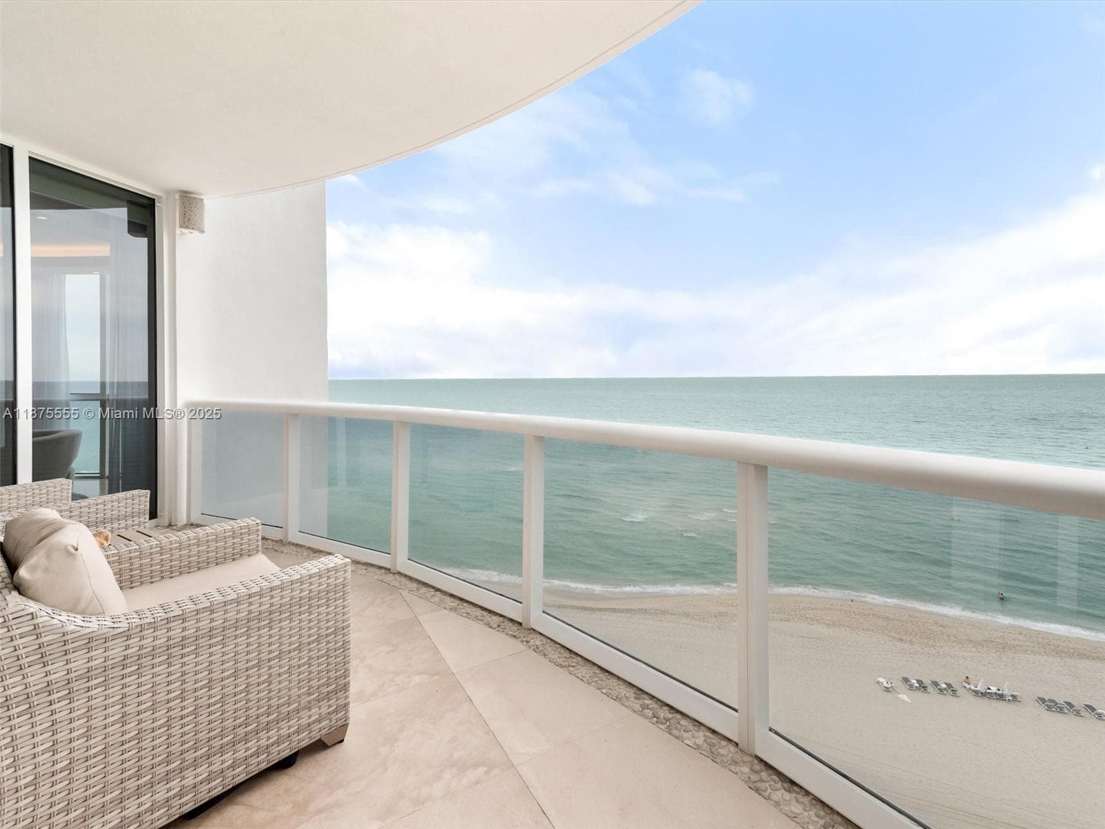 18201 Collins Ave 1209 photo 12