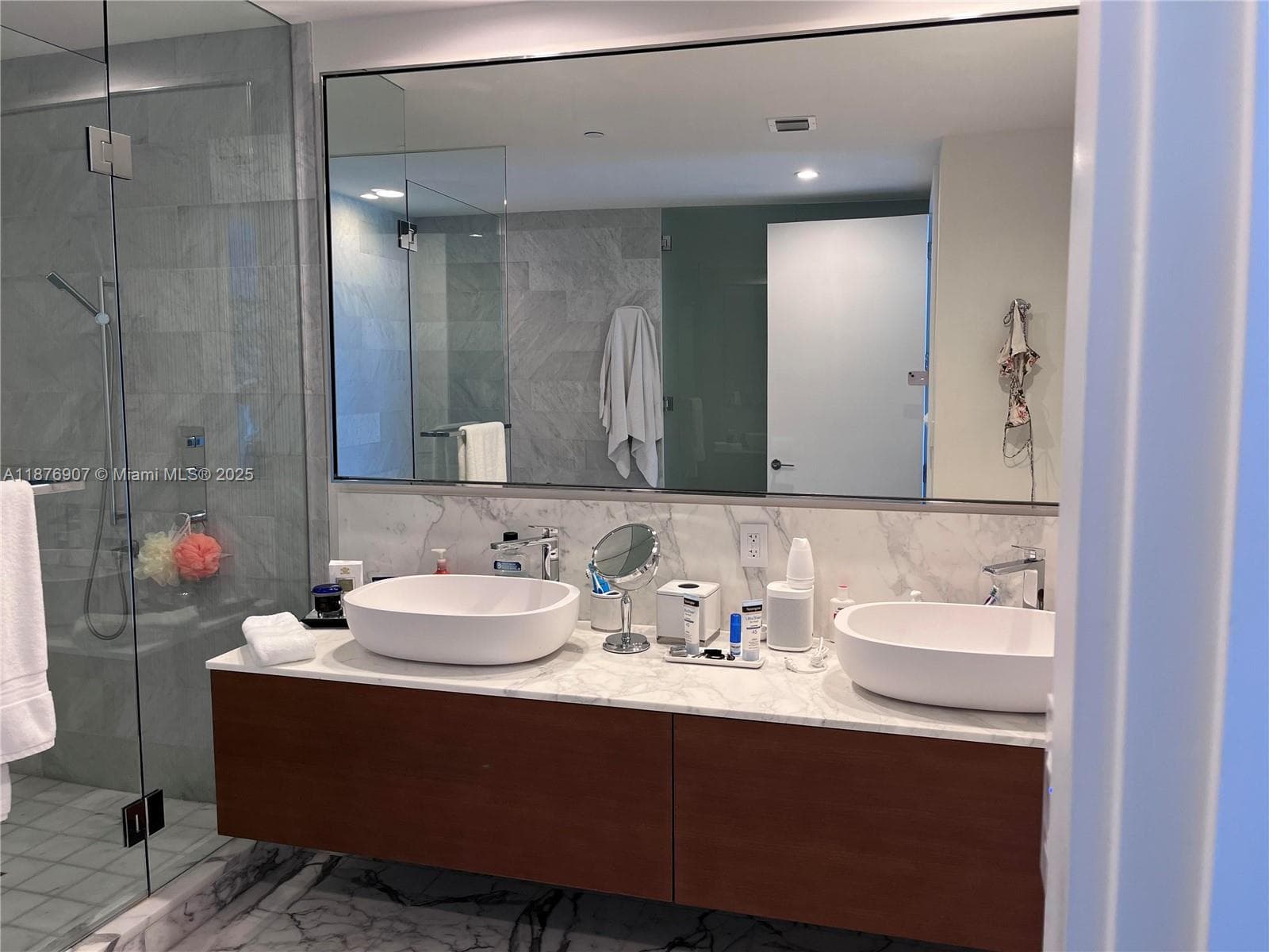 10201 Collins Ave 301 photo 7