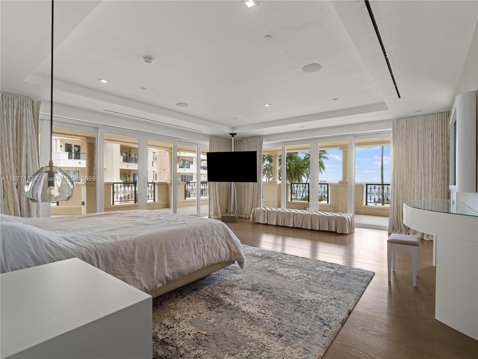 8011 Fisher Island Dr 8011 photo 16
