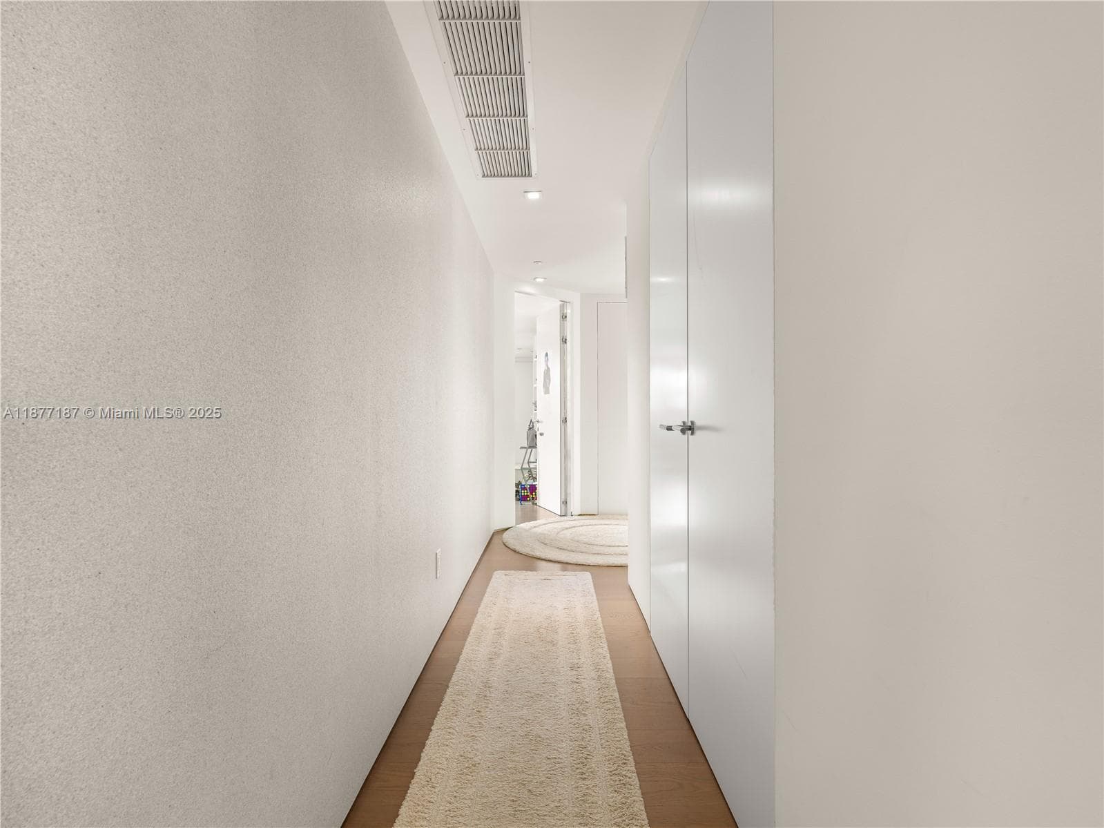 8011 Fisher Island Dr 8011 photo 21