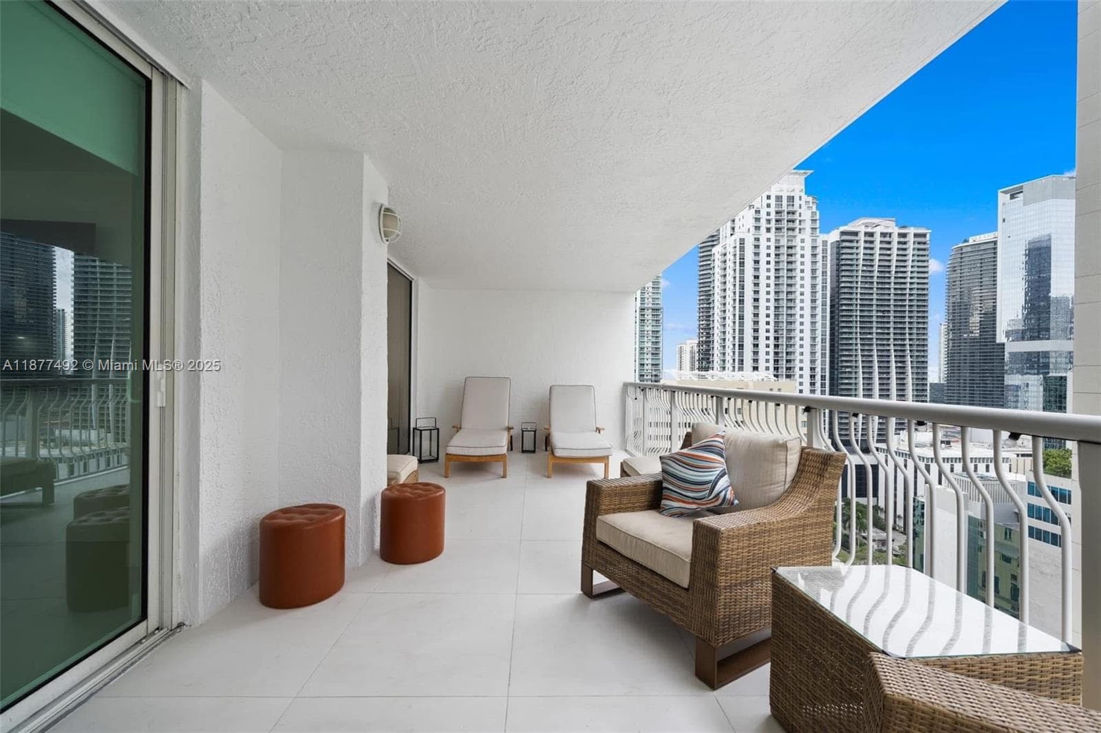 1200 Brickell Bay Dr 2812 photo 6