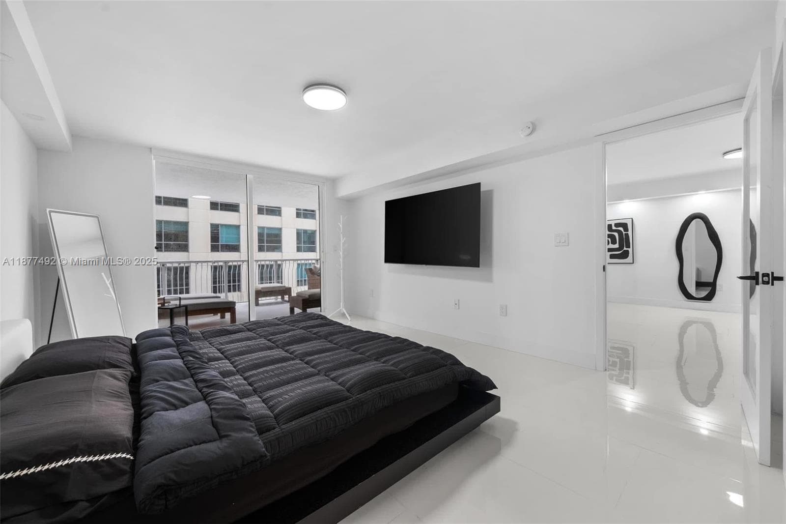 1200 Brickell Bay Dr 2812 photo 16