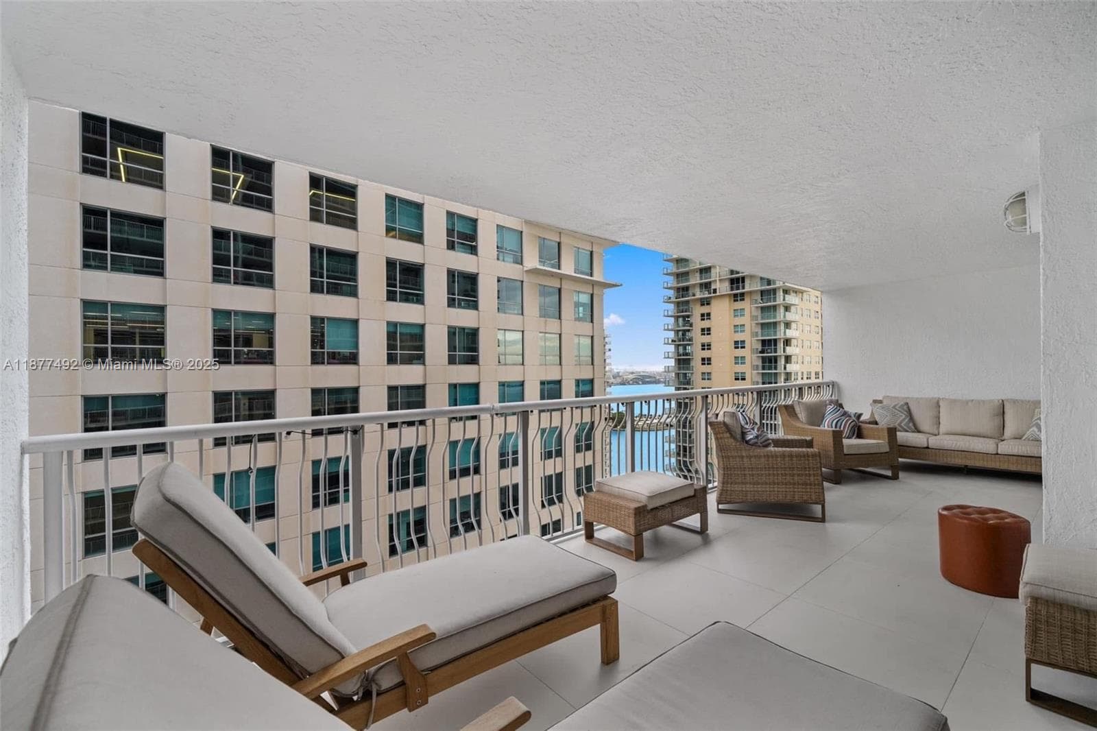 1200 Brickell Bay Dr 2812 photo 8