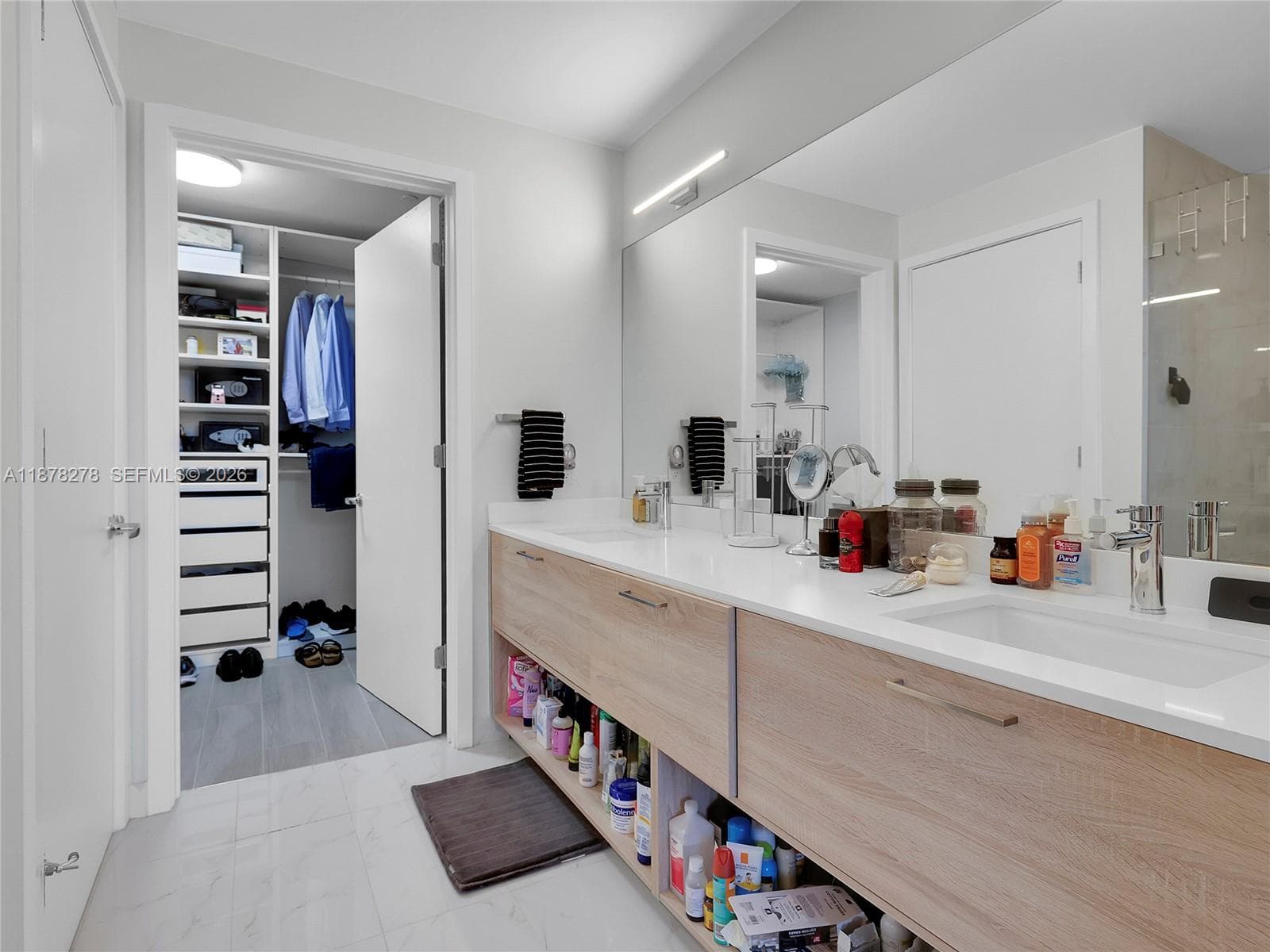 16385 Biscayne Blvd 105 photo 22