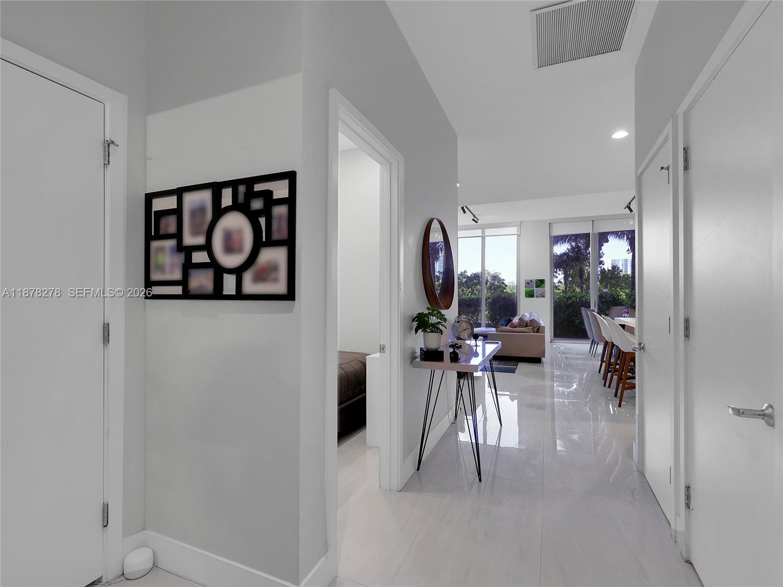 16385 Biscayne Blvd 105 photo 3