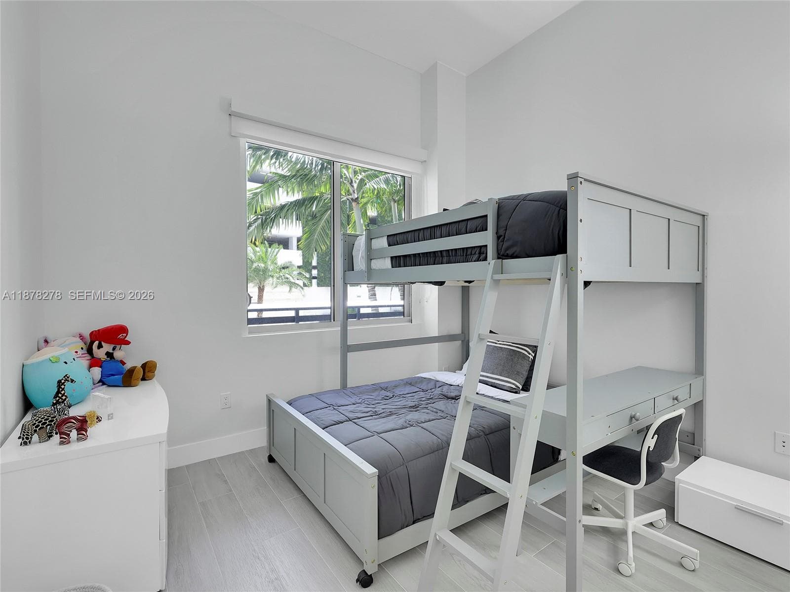 16385 Biscayne Blvd 105 photo 14