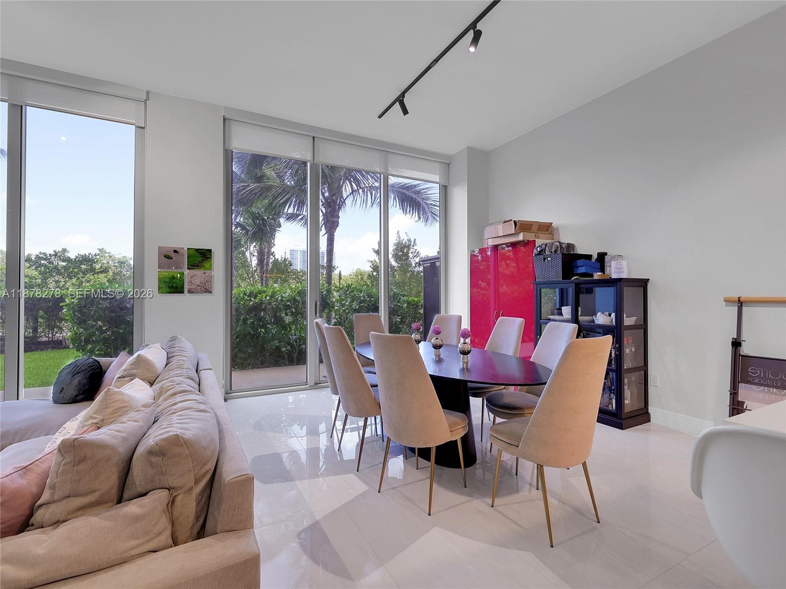 16385 Biscayne Blvd 105 photo 8