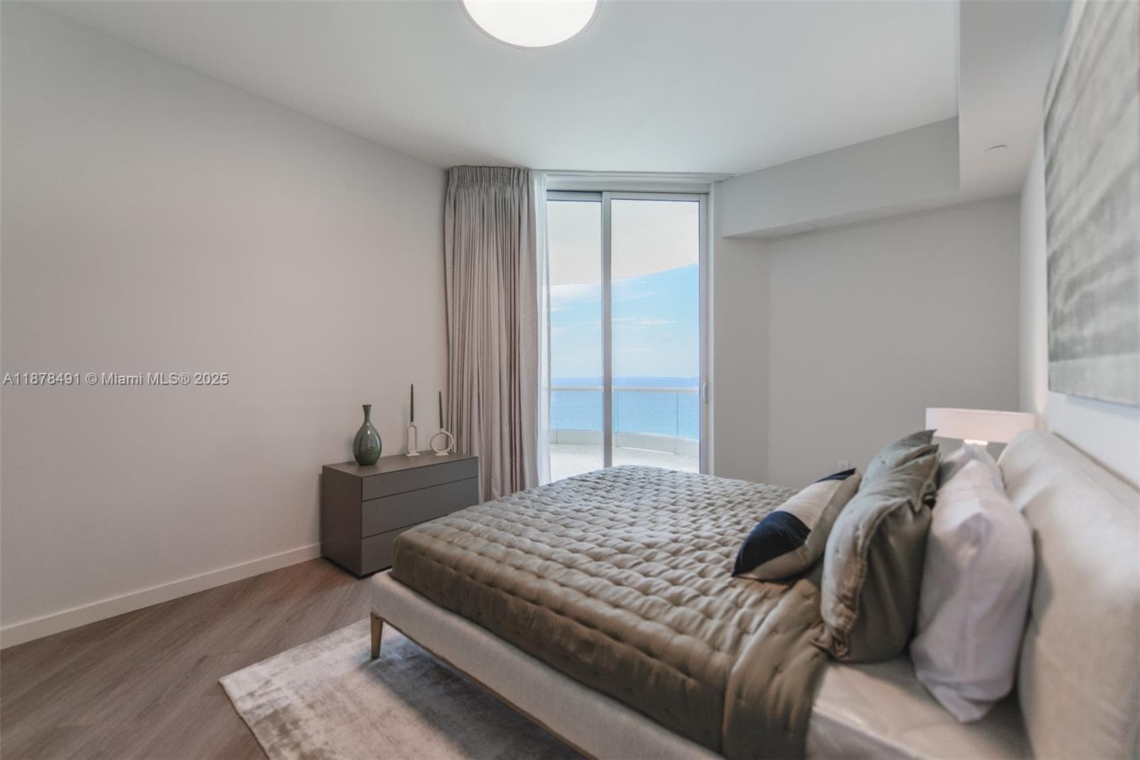 16051 Collins Ave 2102 photo 24