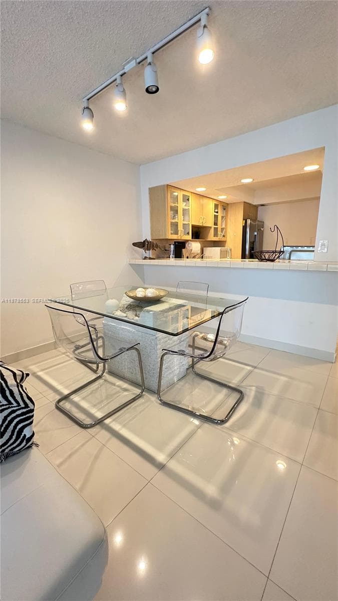 2030 S Ocean Dr 725 photo 9