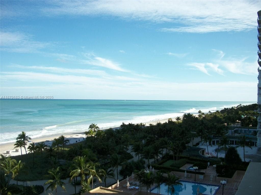 10185 Collins Ave 917 photo 13
