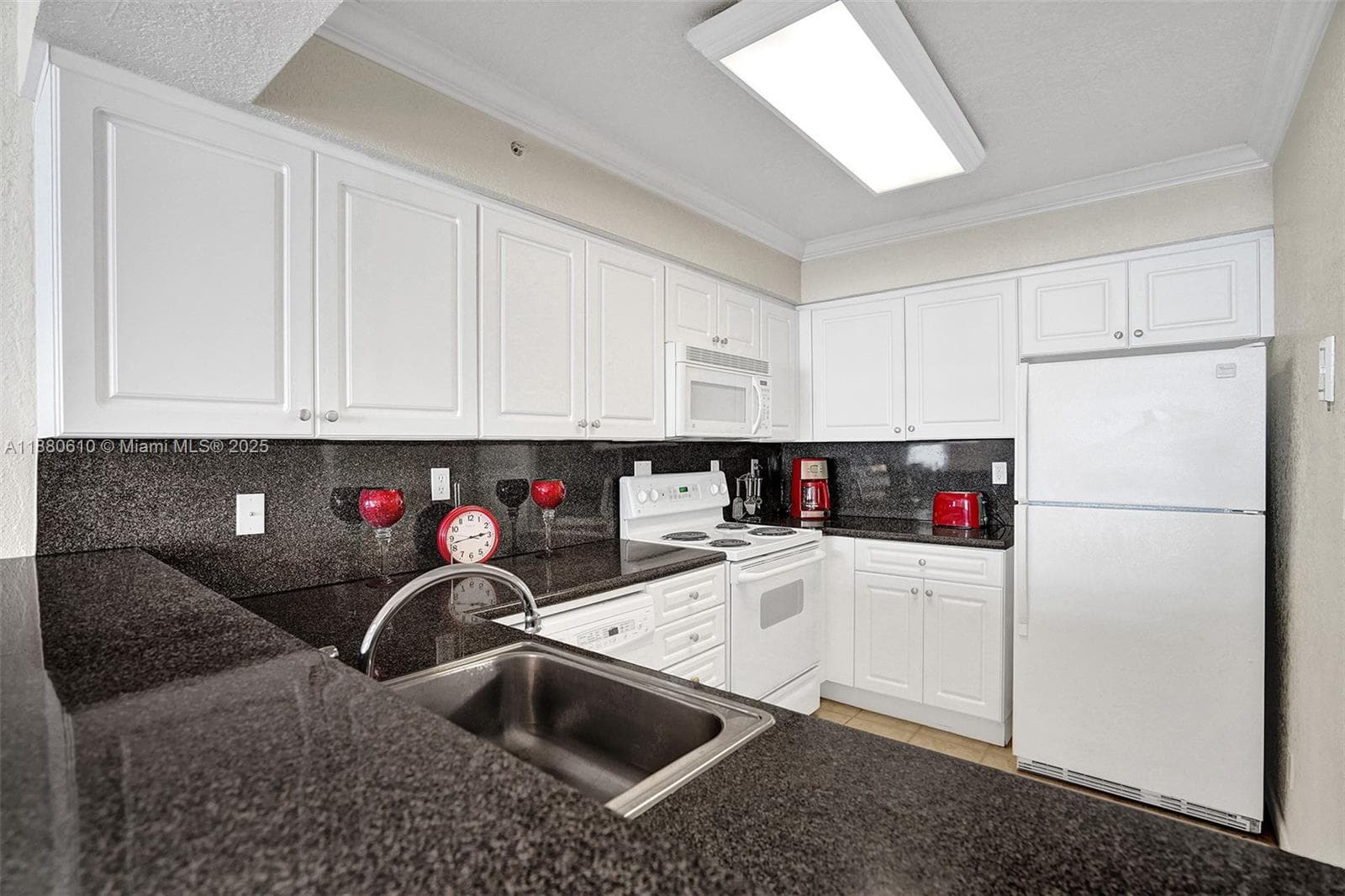 2501 S Ocean Dr 903 (available NOW) photo 15