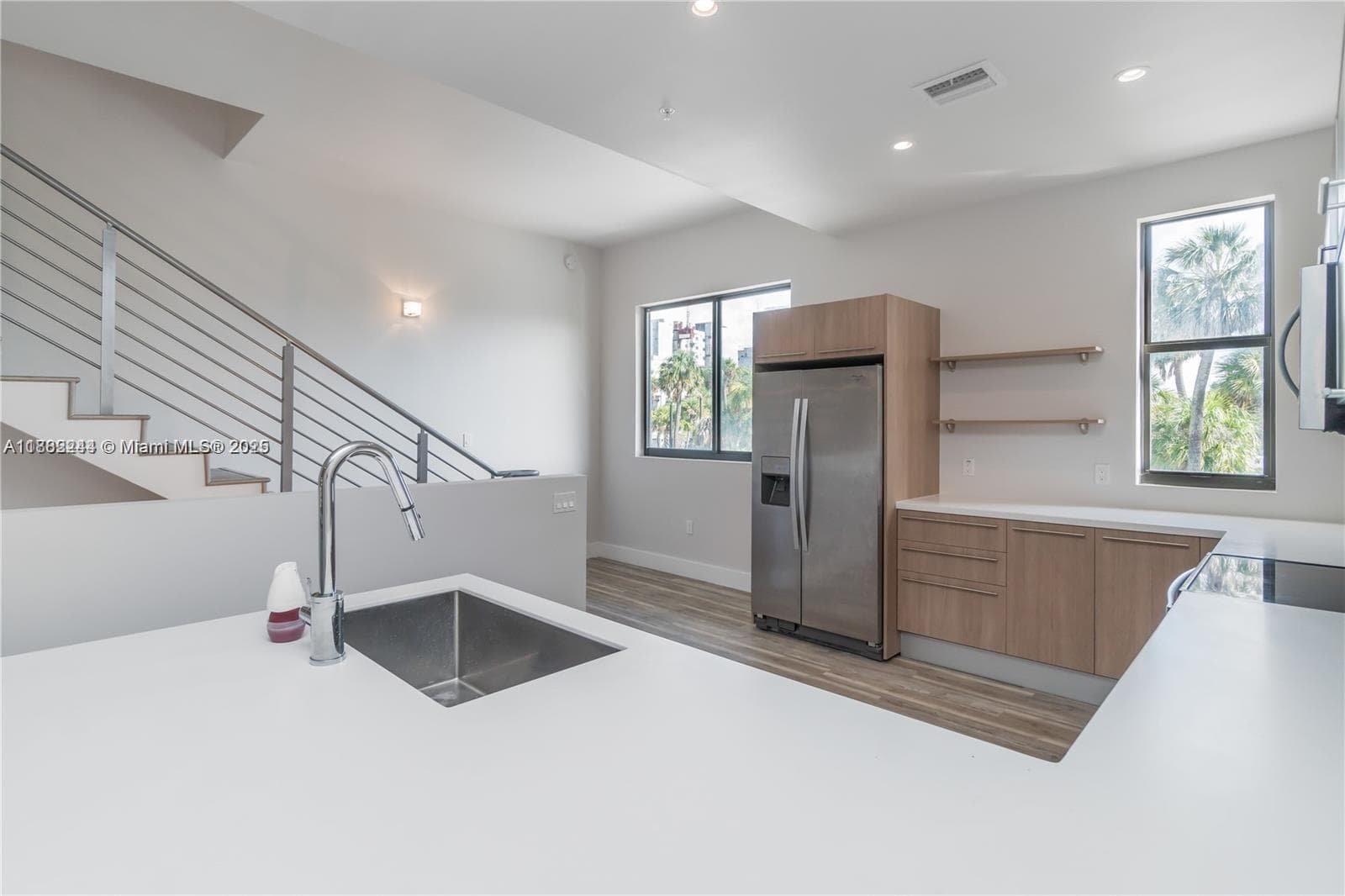 532 1st Cir 0 photo 8