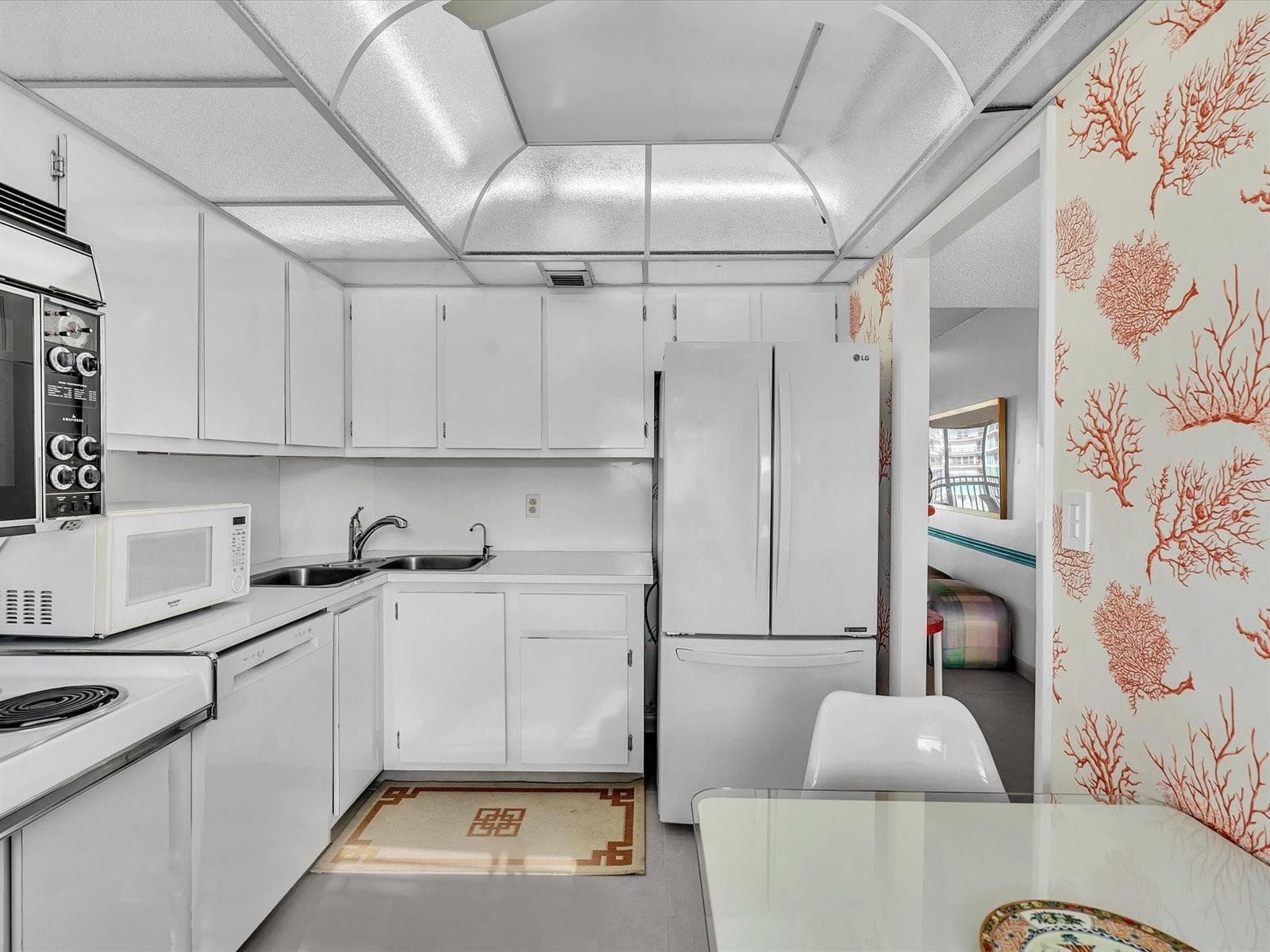 1537 E Hillsboro Boulevard 438 photo 9