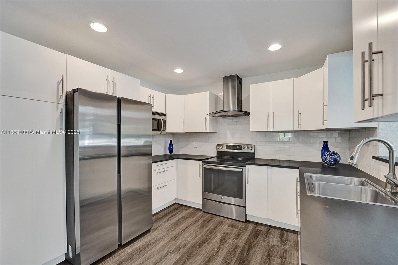 3730 47th Ct photo 15