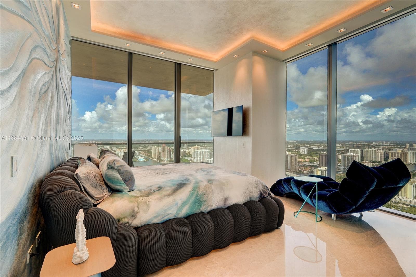 18501 Collins Ave 5001 photo 17