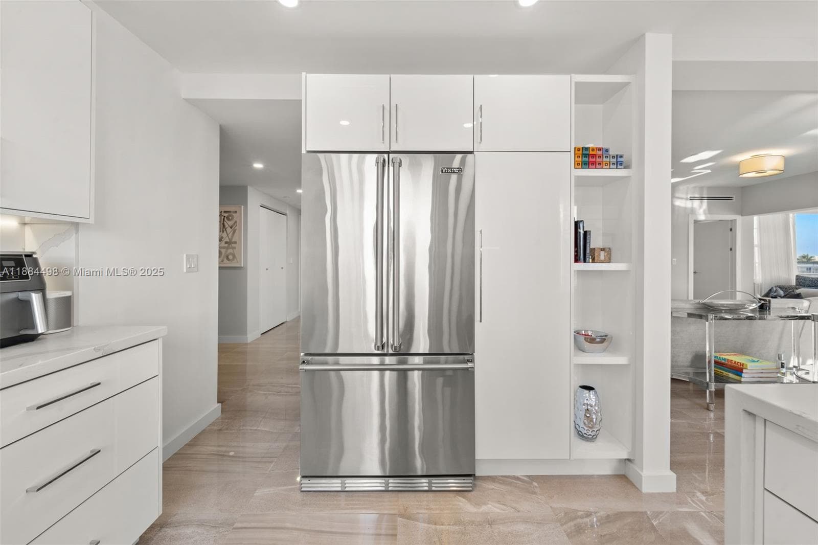 16 Island Ave 7C photo 11