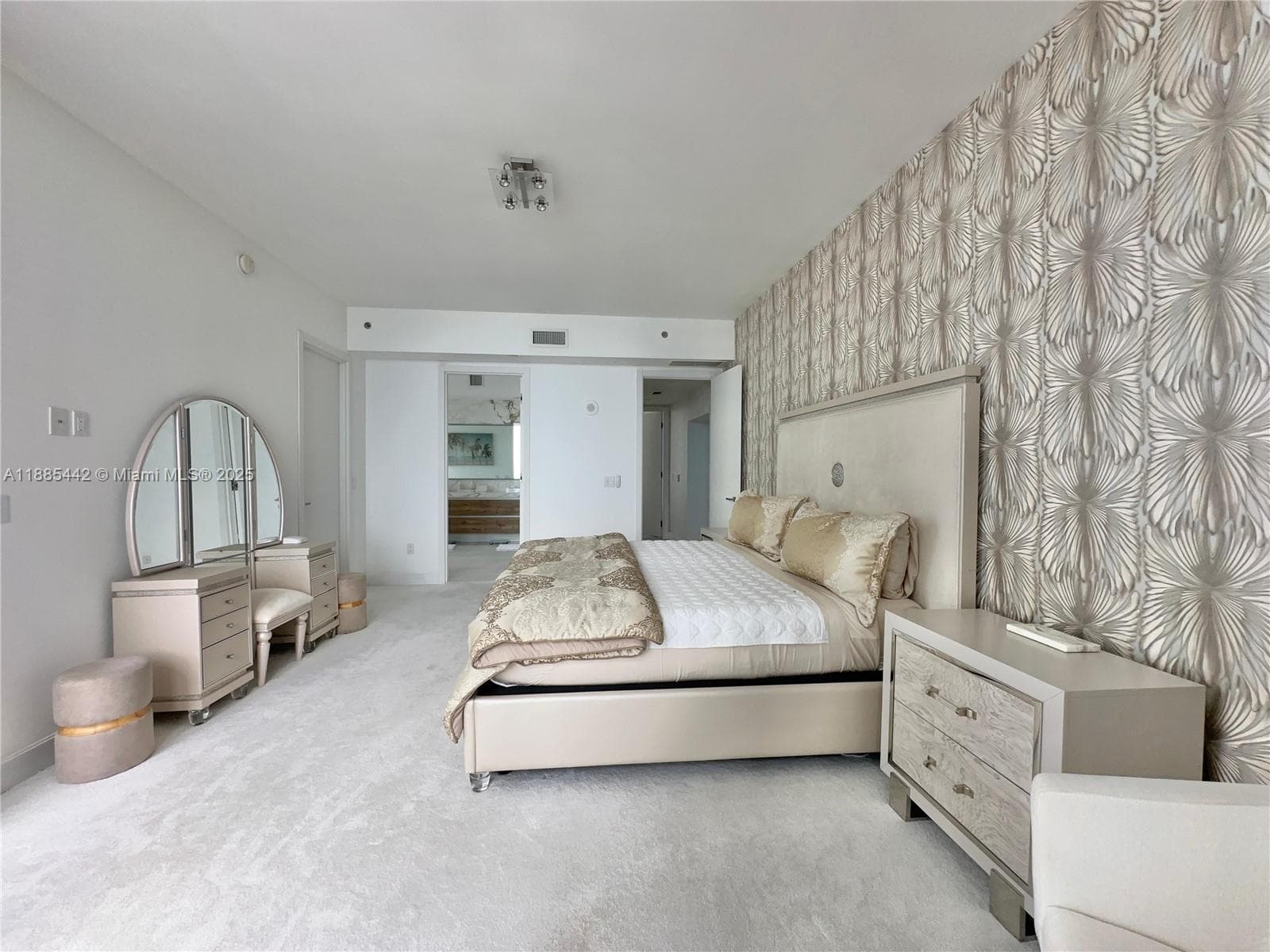 15901 Collins Ave 2406 photo 14