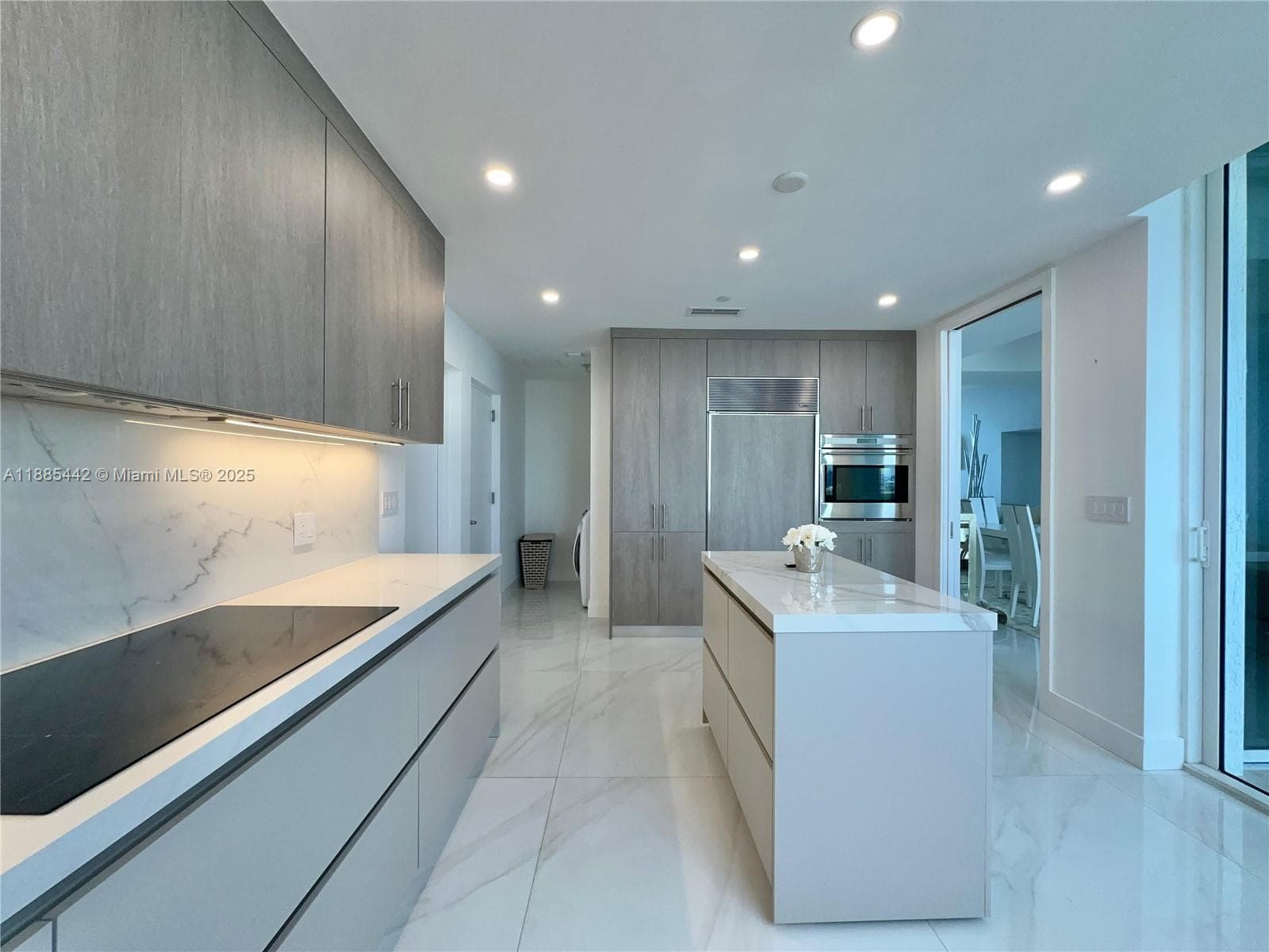 15901 Collins Ave 2406 photo 8