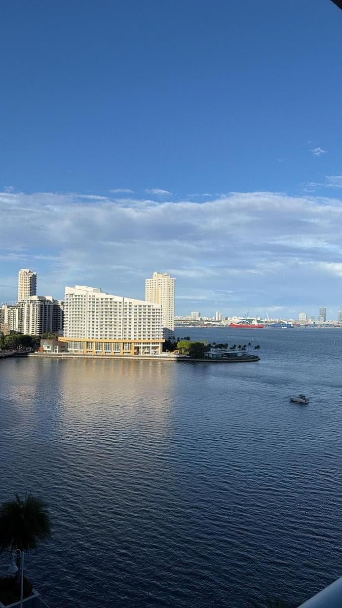 1155 Brickell Bay Dr 1408 photo 11
