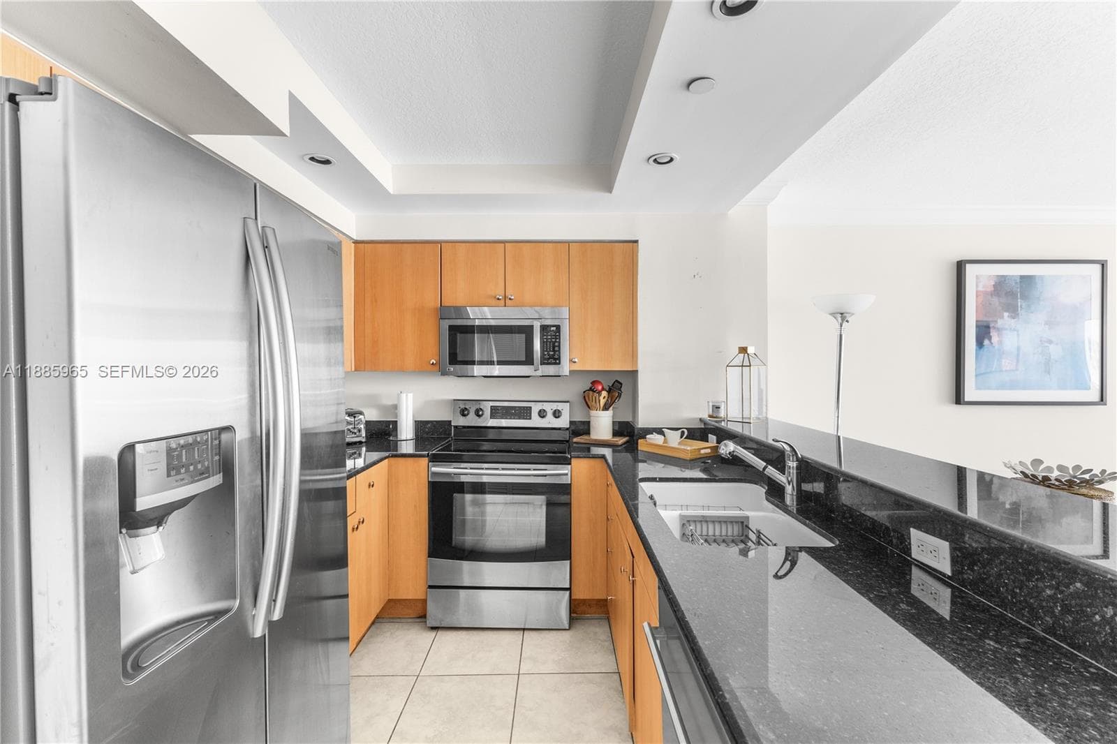 6917 Collins Ave 1505 photo 9