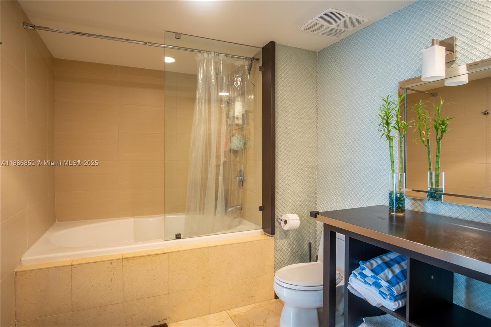1850 OCEAN DR 3509 photo 19