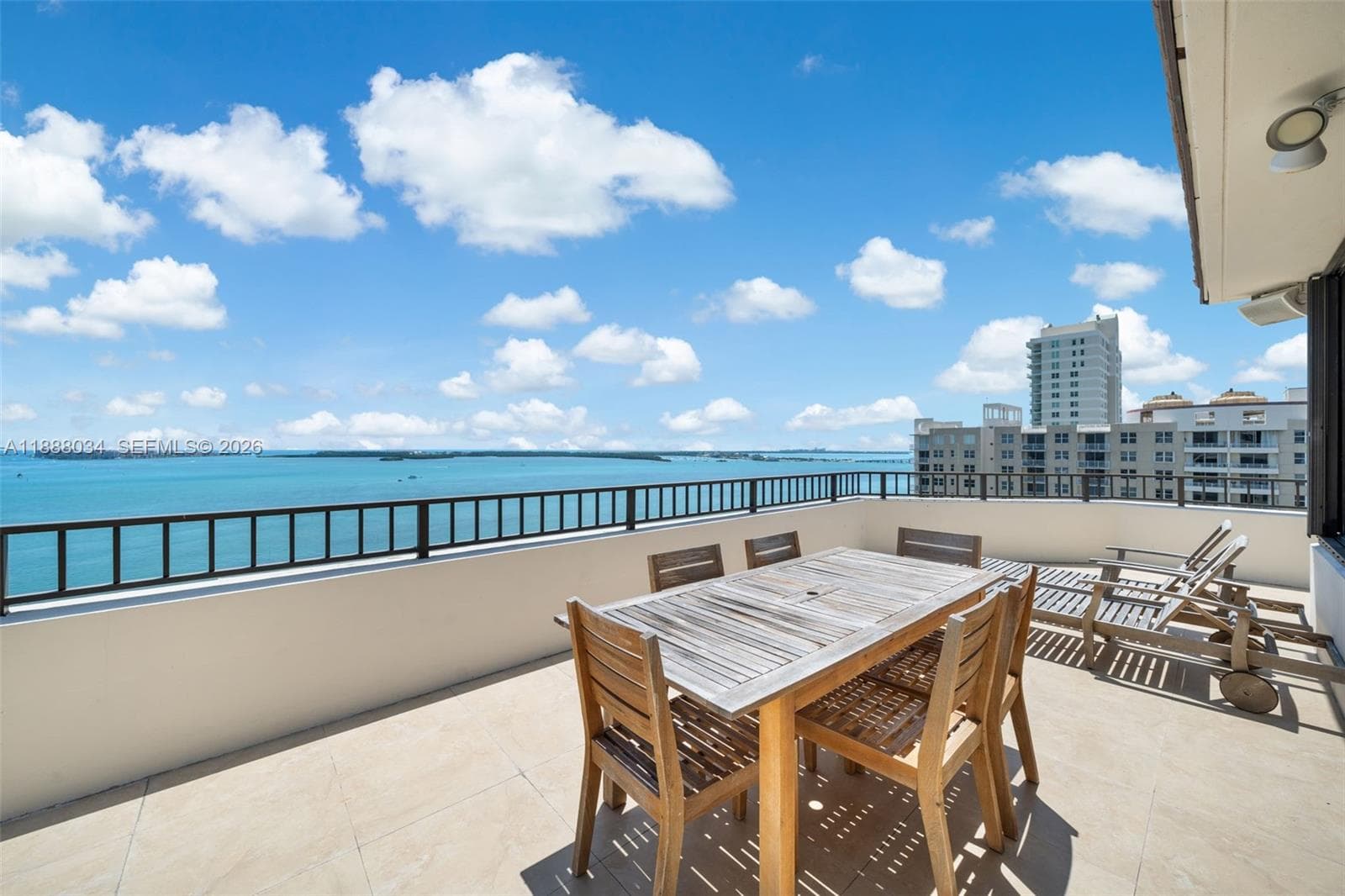 520 Brickell Key Drive UPH-03 photo 14