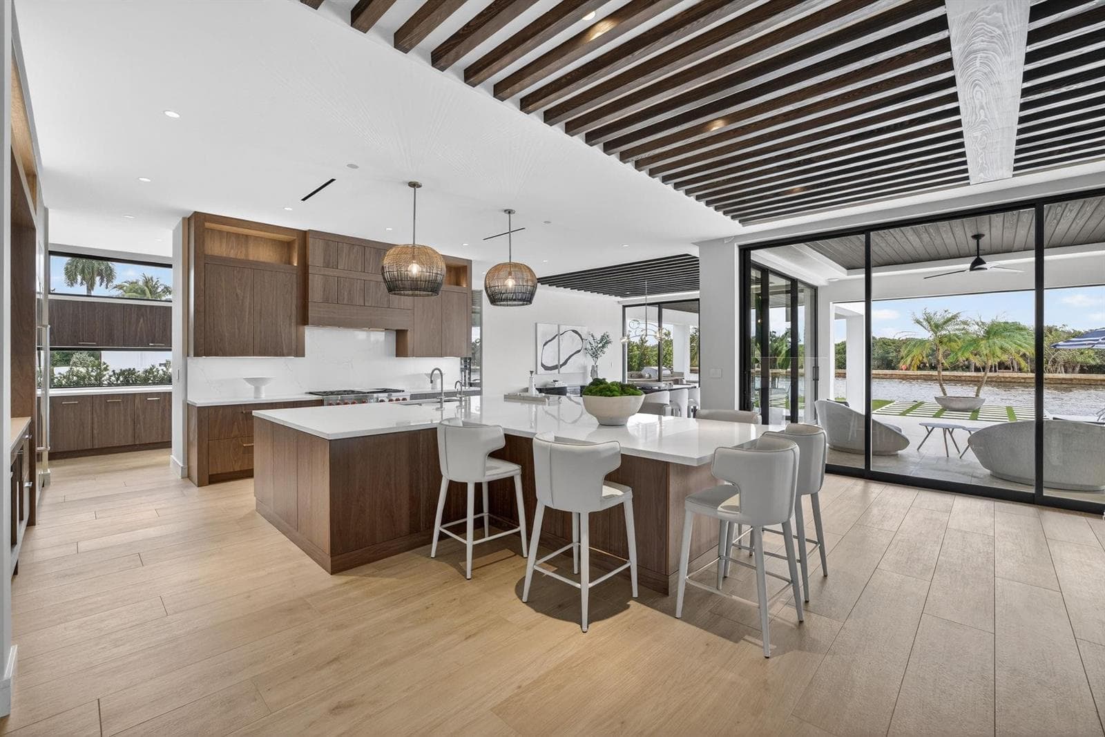 1918 Intracoastal Drive photo 19