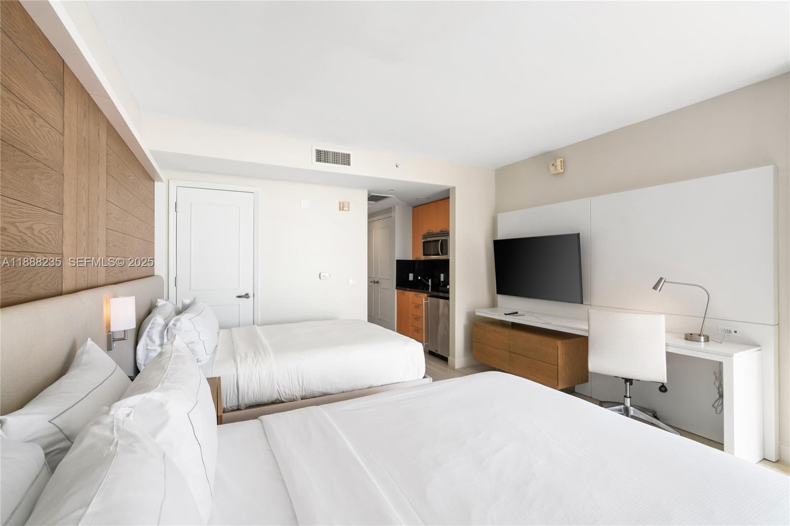 505 Fort Lauderdale Beach Blvd 1215 photo 6