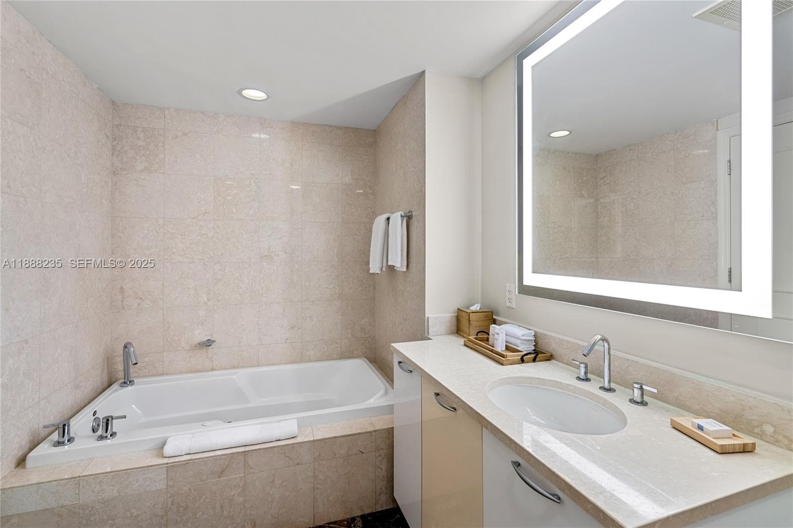 505 Fort Lauderdale Beach Blvd 1215 photo 14