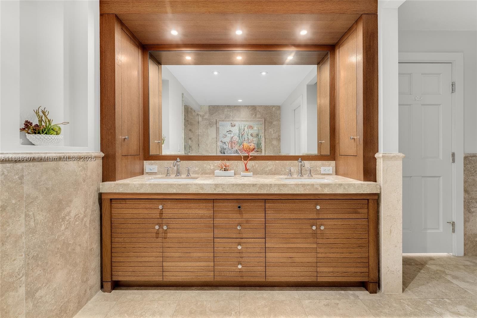 2331 Fisher Island Dr 4301 photo 23