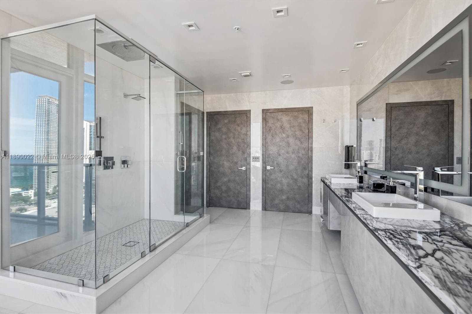 330 Sunny Isles Blvd 5-UPH04 photo 22